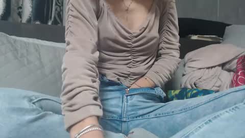 Snapshot of analove200 chatting on 02-18-25, 03:54 analove200 online show from 02-18-25, 03:54