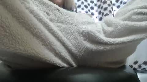 Snapshot of analove200 chatting on 02-27-25, 05:34 analove200 online show from 02-27-25, 05:34