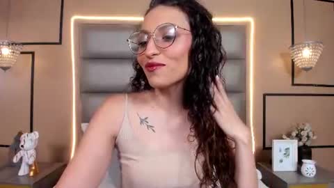 Ana Maria  online show from 07-14-26, 08:58