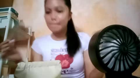 Mia online show from 04-27-26, 06:00