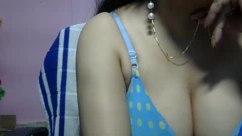 anamika794088 online show from 03-10-25, 04:25
