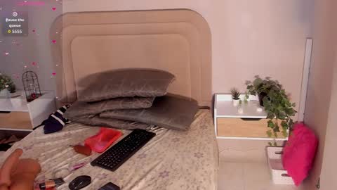 anamonroee online show from 09-25-25, 11:36