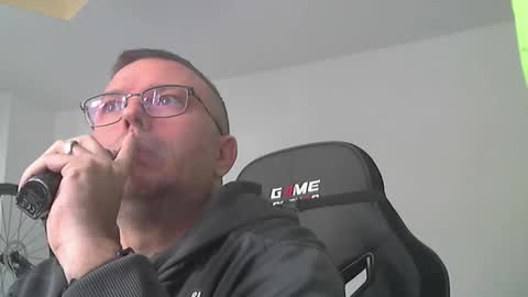 Andi online show from 11-03-25, 01:01