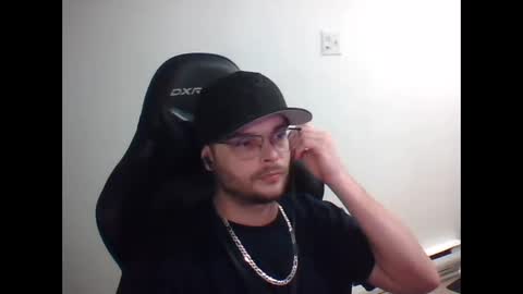 Snapshot of anarchyy1994 chatting on 03-20-26, 08:08 anarchyy1994 online show from 03-20-26, 08:08