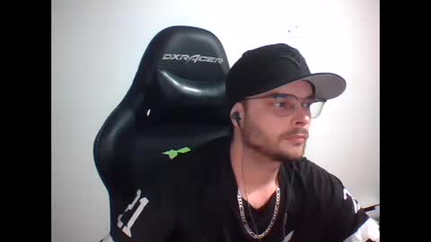 Snapshot of anarchyy1994 chatting on 03-24-26, 09:03 anarchyy1994 online show from 03-24-26, 09:03