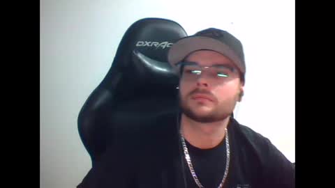 Snapshot of anarchyy1994 chatting on 03-27-26, 08:20 anarchyy1994 online show from 03-27-26, 08:20