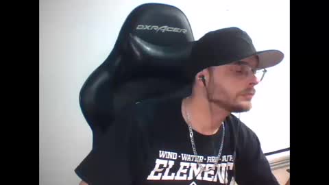 Snapshot of anarchyy1994 chatting on 03-28-26, 09:20 anarchyy1994 online show from 03-28-26, 09:20