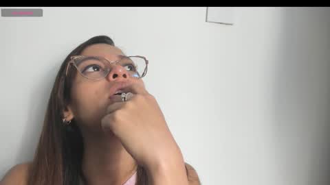 anasofia_07s online show from 09-28-25, 01:00