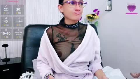 Snapshot of anastaciia1 chatting on 12-26-24, 07:27 maria online show from 12-26-24, 07:27