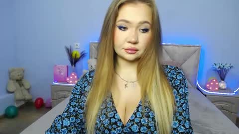 anastacyyellig online show from 01-16-25, 07:52