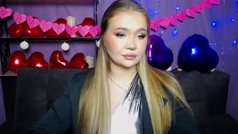 anastacyyellig online show from 02-02-25, 08:08