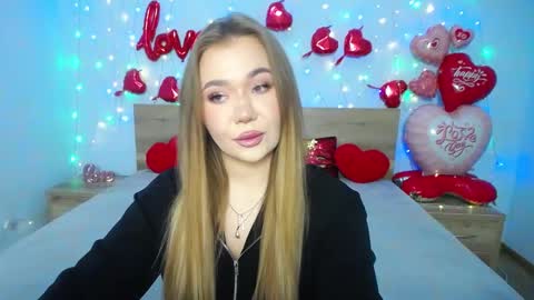 anastacyyellig online show from 02-07-25, 08:31