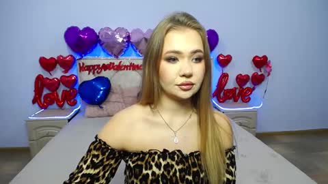 anastacyyellig online show from 02-10-25, 09:04