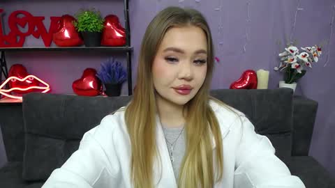 anastacyyellig online show from 03-04-25, 09:00
