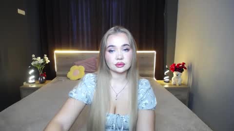 anastacyyellig online show from 09-11-25, 08:03