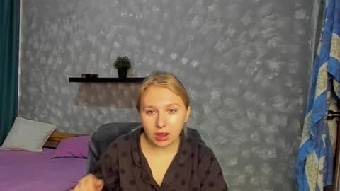 anna online show from 09-17-25, 02:13
