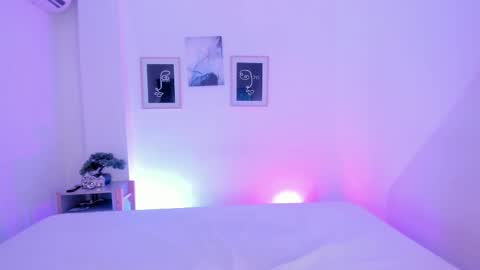 Ana online show from 03-19-26, 07:51