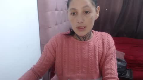 Snapshot of anasweet_69 chatting on 10-08-25, 10:29 ANA online show from 10-08-25, 10:29