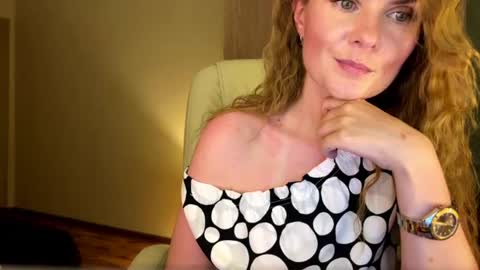 Snapshot of anavelle chatting on 06-30-26, 11:06 Ana online show from 06-30-26, 11:06