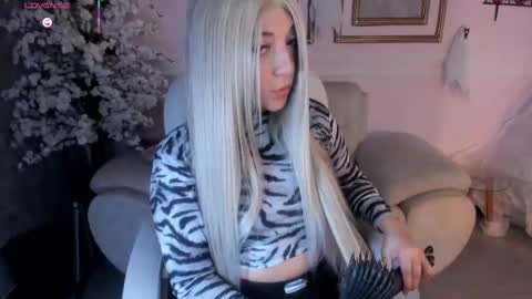 Snapshot of anavelvet chatting on 10-02-25, 08:16 Ana online show from 10-02-25, 08:16