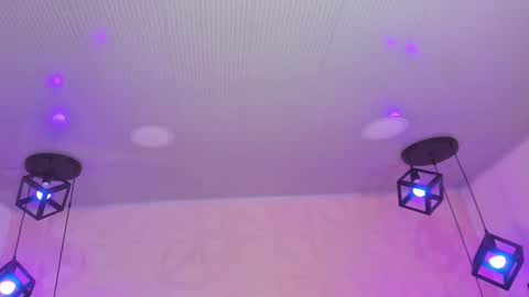 Snapshot of anavelvet chatting on 10-20-25, 07:03 Ana online show from 10-20-25, 07:03