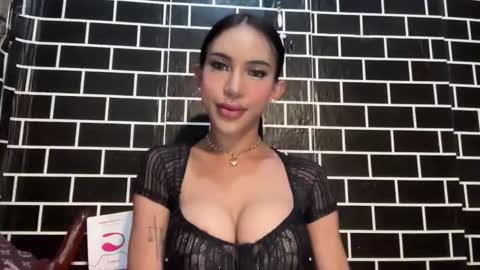 anawalters online show from 11-10-25, 10:47