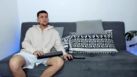 Ander Arias online show from 11-20-25, 11:21