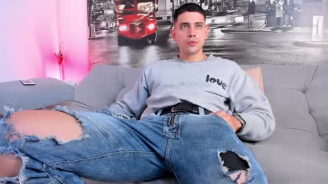 Snapshot of ander_perez chatting on 12-20-24, 04:14 ANDER online show from 12-20-24, 04:14