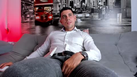 Snapshot of ander_perez chatting on 12-27-24, 04:26 ANDER online show from 12-27-24, 04:26