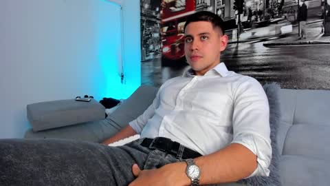 Snapshot of ander_perez chatting on 01-10-25, 04:41 ANDER online show from 01-10-25, 04:41
