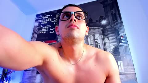 Snapshot of ander_perez chatting on 01-22-25, 04:44 ANDER online show from 01-22-25, 04:44