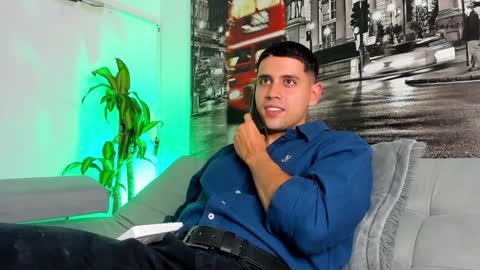 Snapshot of ander_perez chatting on 01-24-25, 11:45 ANDER online show from 01-24-25, 11:45