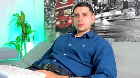 Snapshot of ander_perez chatting on 01-25-25, 02:03 ANDER online show from 01-25-25, 02:03
