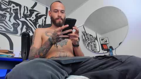 Snapshot of anders_x chatting on 02-14-26, 09:22 Andrs - online show from 02-14-26, 09:22