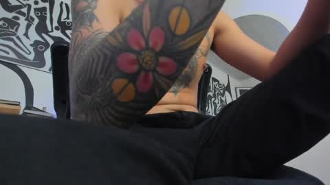 Snapshot of anders_x chatting on 03-26-26, 12:17 Andrs - online show from 03-26-26, 12:17