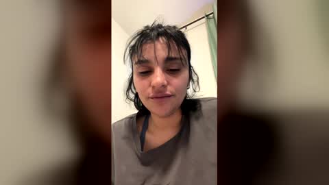 Snapshot of andinaamore005 chatting on 03-01-26, 02:57 andinaamore005 online show from 03-01-26, 02:57