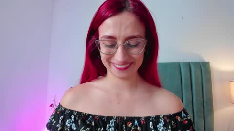 Andra Cyrus online show from 01-22-25, 05:38