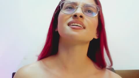 Andra Cyrus online show from 02-04-25, 11:38