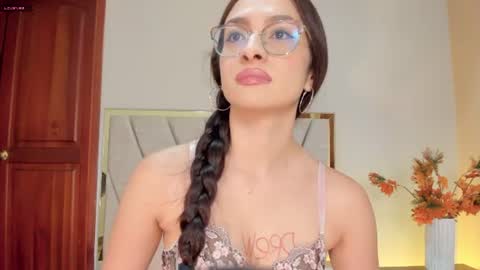 Andra Cyrus online show from 06-14-26, 02:30