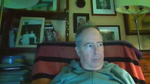 Snapshot of andre6045 chatting on 03-08-26, 12:30 andre6045 online show from 03-08-26, 12:30