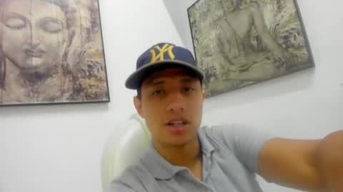 Snapshot of andre_blow chatting on 09-11-25, 11:21 Andre Blow online show from 09-11-25, 11:21