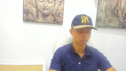 Snapshot of andre_blow chatting on 09-16-25, 11:33 Andre Blow online show from 09-16-25, 11:33