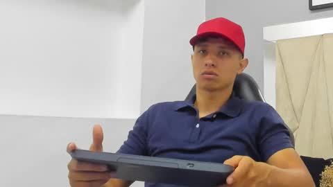 Snapshot of andre_blow chatting on 09-20-25, 11:33 Andre Blow online show from 09-20-25, 11:33