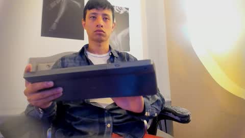 Snapshot of andre_blow chatting on 10-30-25, 02:07 Andre Blow online show from 10-30-25, 02:07