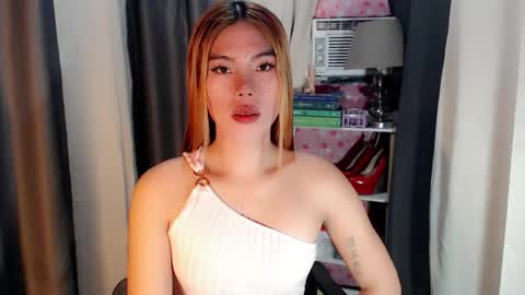 andrea06121998 online show from 02-23-26, 11:51