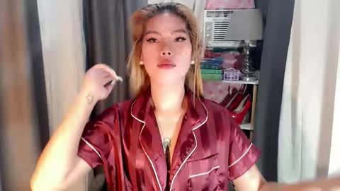 andrea06121998 online show from 03-01-26, 11:56