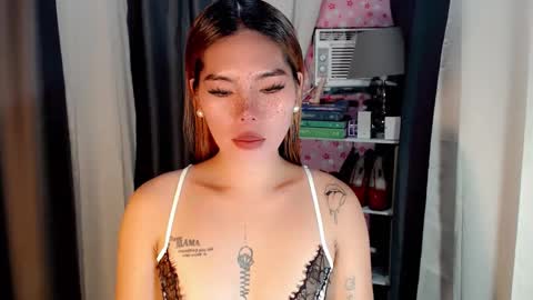 Snapshot of andrea06121998 chatting on 03-29-26, 12:49 andrea06121998 online show from 03-29-26, 12:49