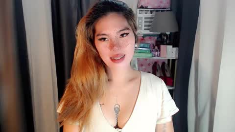 Snapshot of andrea06121998 chatting on 04-23-26, 11:42 andrea06121998 online show from 04-23-26, 11:42