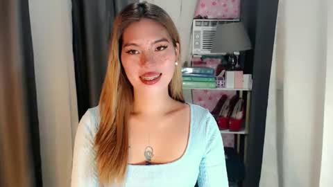 Snapshot of andrea06121998 chatting on 05-25-26, 02:56 andrea06121998 online show from 05-25-26, 02:56