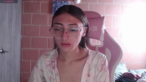 Andrea  online show from 11-10-25, 01:32